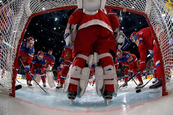 Евгений Зимин: «Если сборная будет слушать нас, ветеранов, то шанс пройти Канаду - огромный»