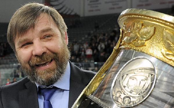 Юрий Новиков: «У Знарка - четыре туза, Рябыкин пока без козырей»