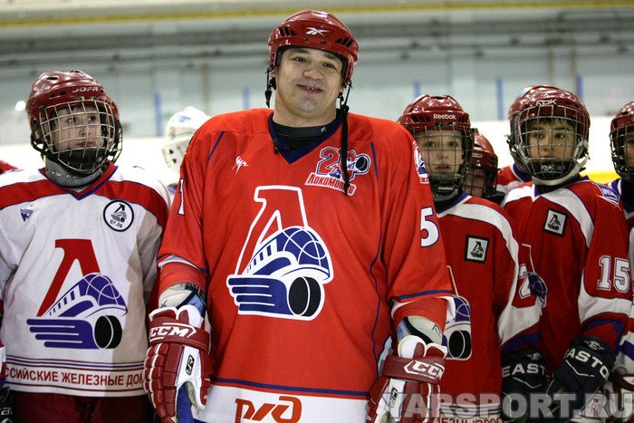 Андрей Коваленко: «На драфте сказал сыну, что слово «НХЛ» на год мы забываем»