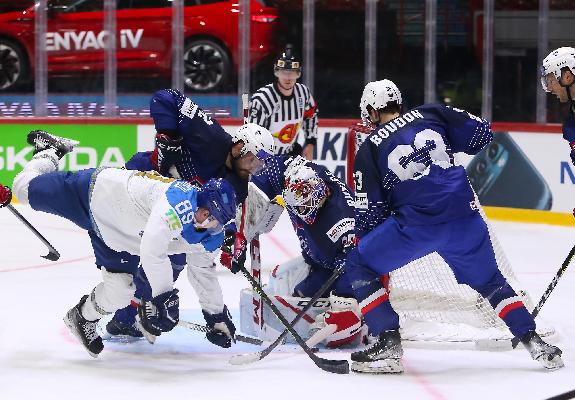 Владимир Плющев: «Тревожный сигнал для КХЛ - Казахстан и Латвия начали с четырех поражений»