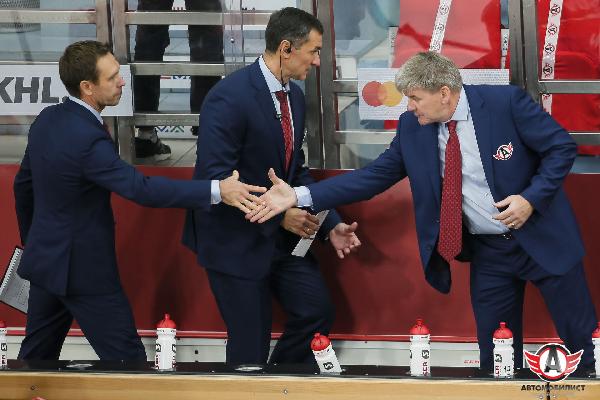 Александр Кожевников: «В этом сезоне КХЛ все тренеры - иностранцы» Александр Кожевников: «В этом сезоне КХЛ все тренеры - иностранцы»