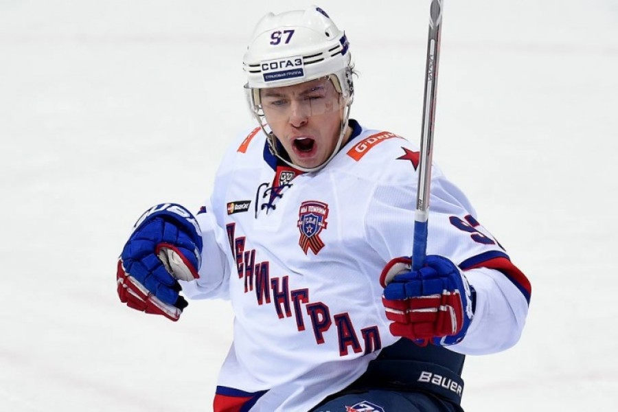 Виталий Давыдов: «Гусеву еще на сезон нужно остаться в СКА - чтобы зайти в НХЛ с парадного входа»
