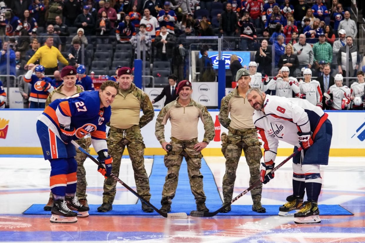 Александр Кожевников: «В НХЛ чествуют ветеранов американской армии, а в КХЛ - футболистов. В какой стране живем?»