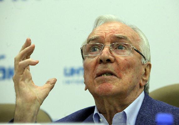 Виталий Давыдов: «Жамнову имеет смысл находиться в Хельсинки - изучать финский феномен»
