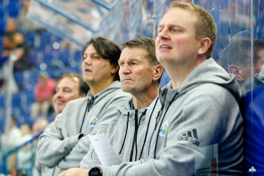 Владимир Плющев: «Не удивлюсь, если лучшего тренера Европы уволят в перерыве на Евротур»
